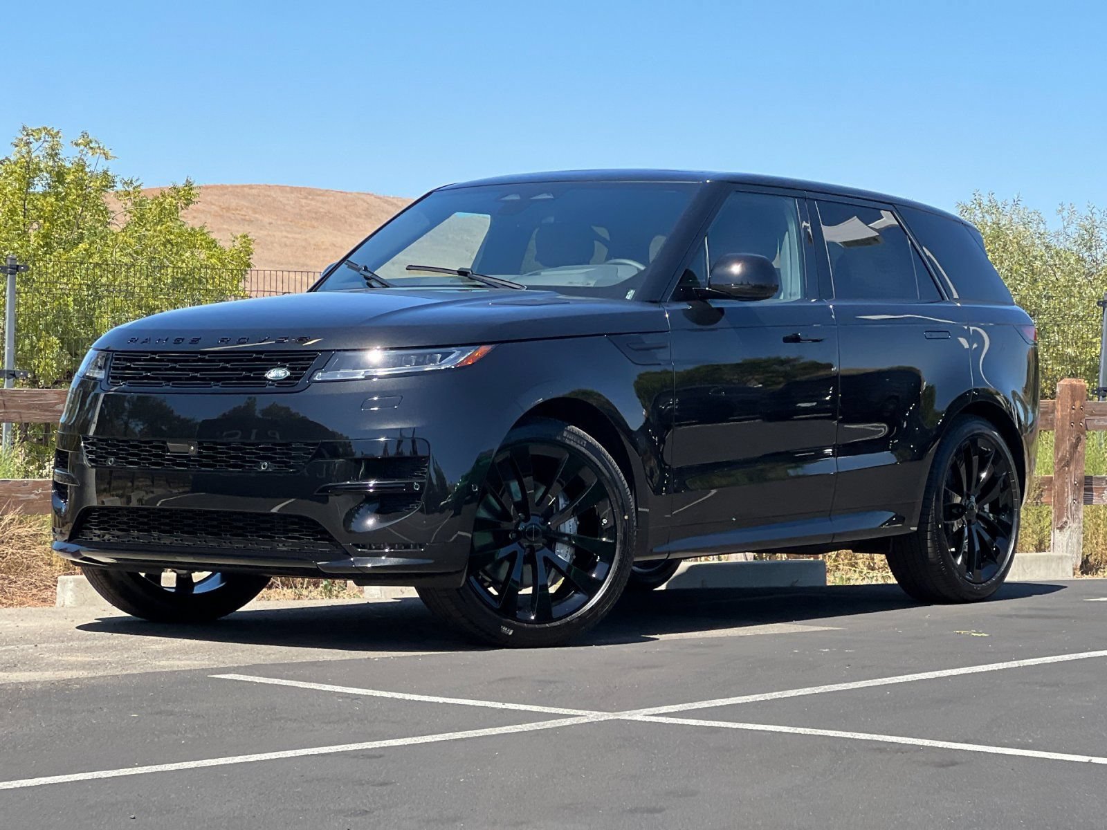 New 2026 Land Rover Range Rover Sport Dynamic SE AWD/4WD image 1