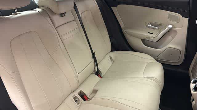 Used 2021 Mercedes-Benz CLA 250 image 33