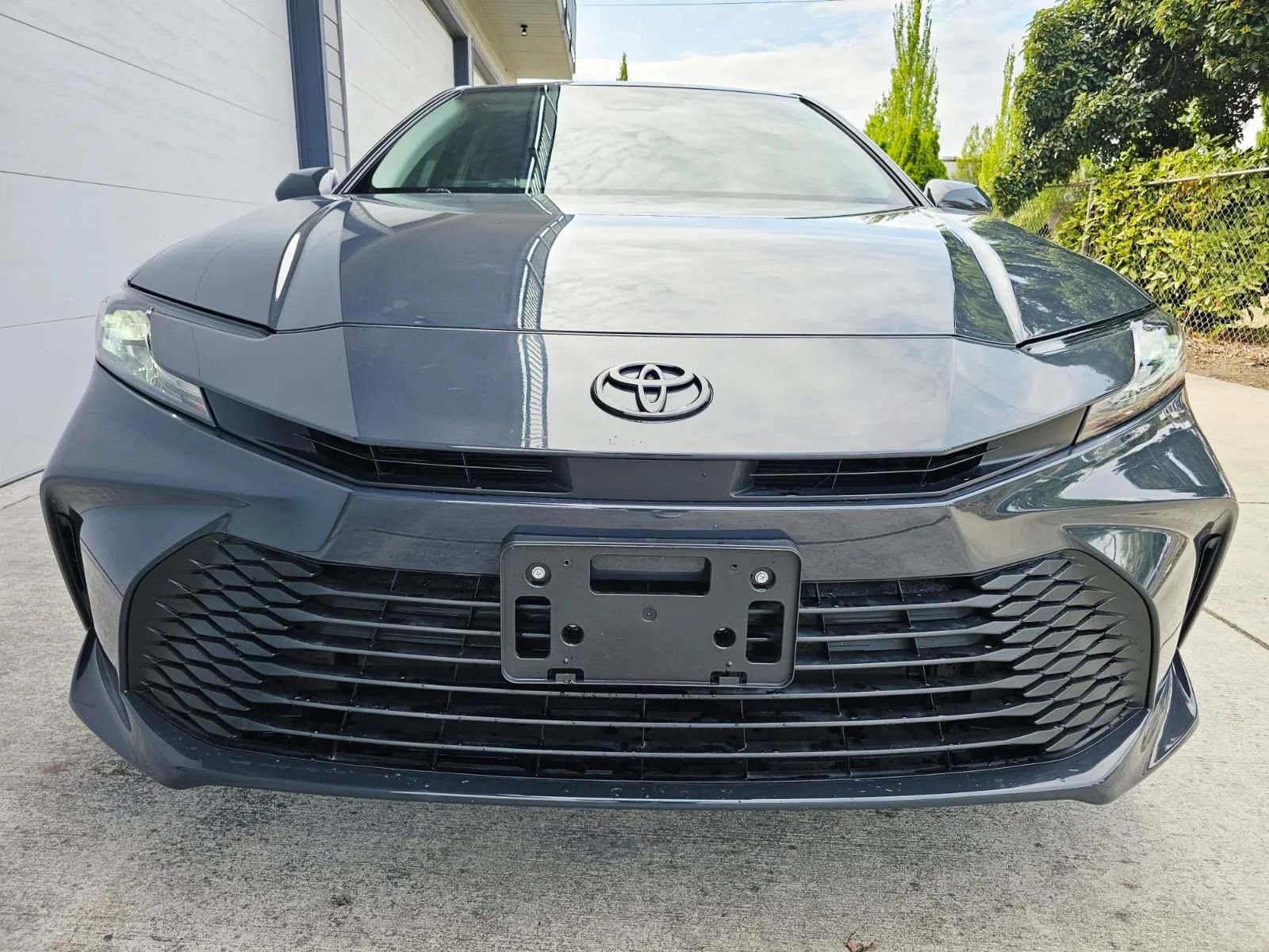 Used 2025 Toyota Camry LE image 8