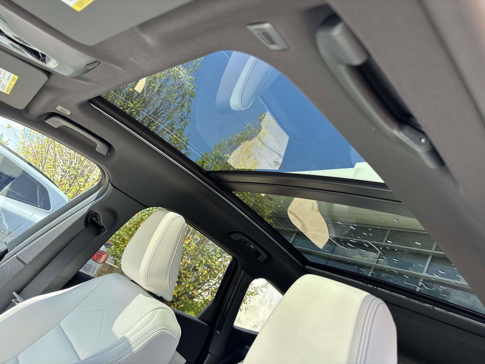 New 2026 BMW X1 xDrive28i w/ Technology Package image 28