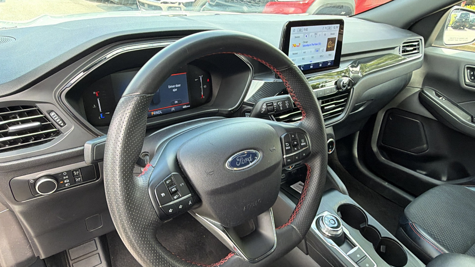 Used 2025 Ford Escape ST-Line FWD image 24