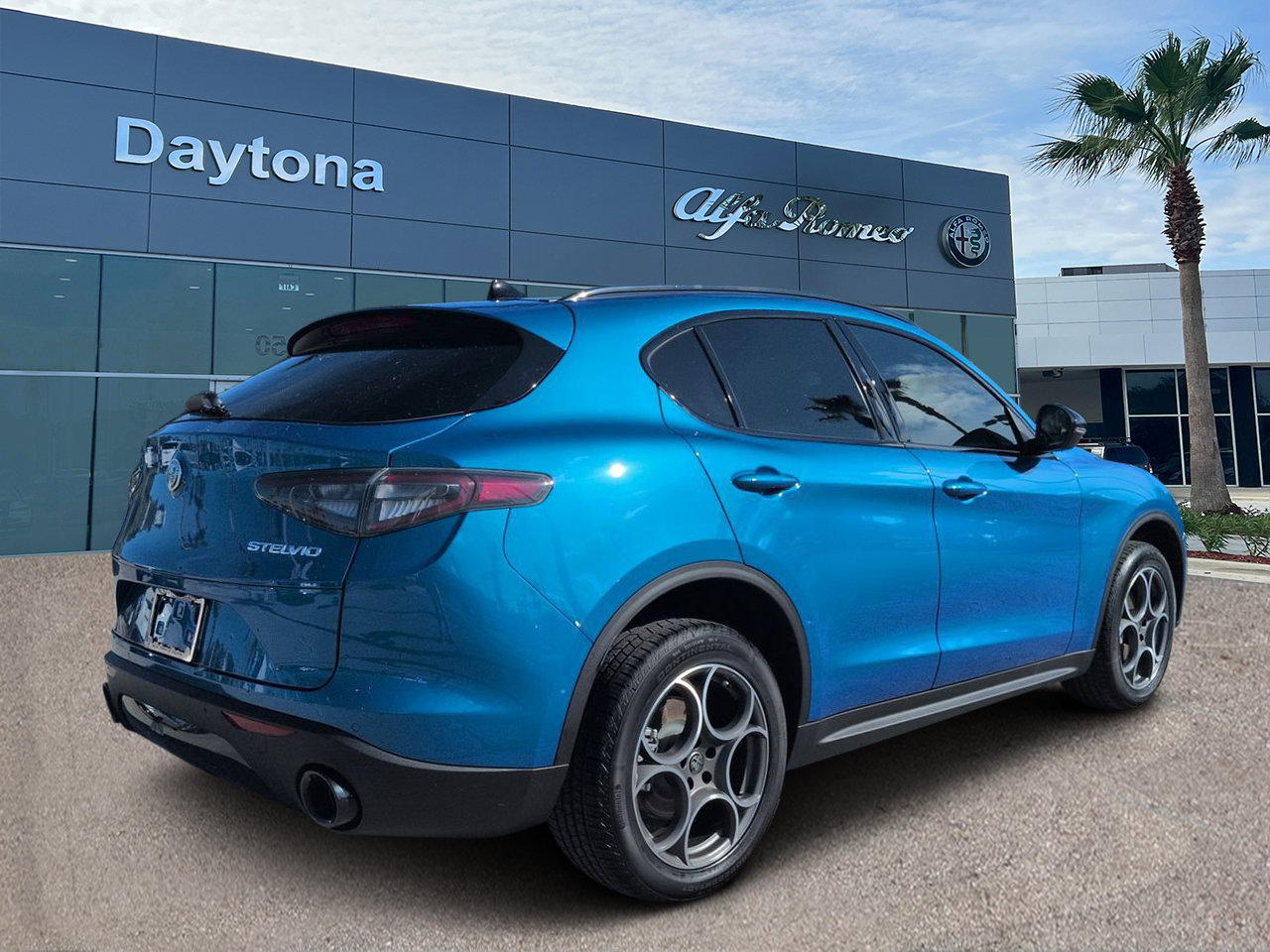 New 2026 Alfa Romeo Stelvio Sprint w/ Convenience Package AWD/4WD image 3