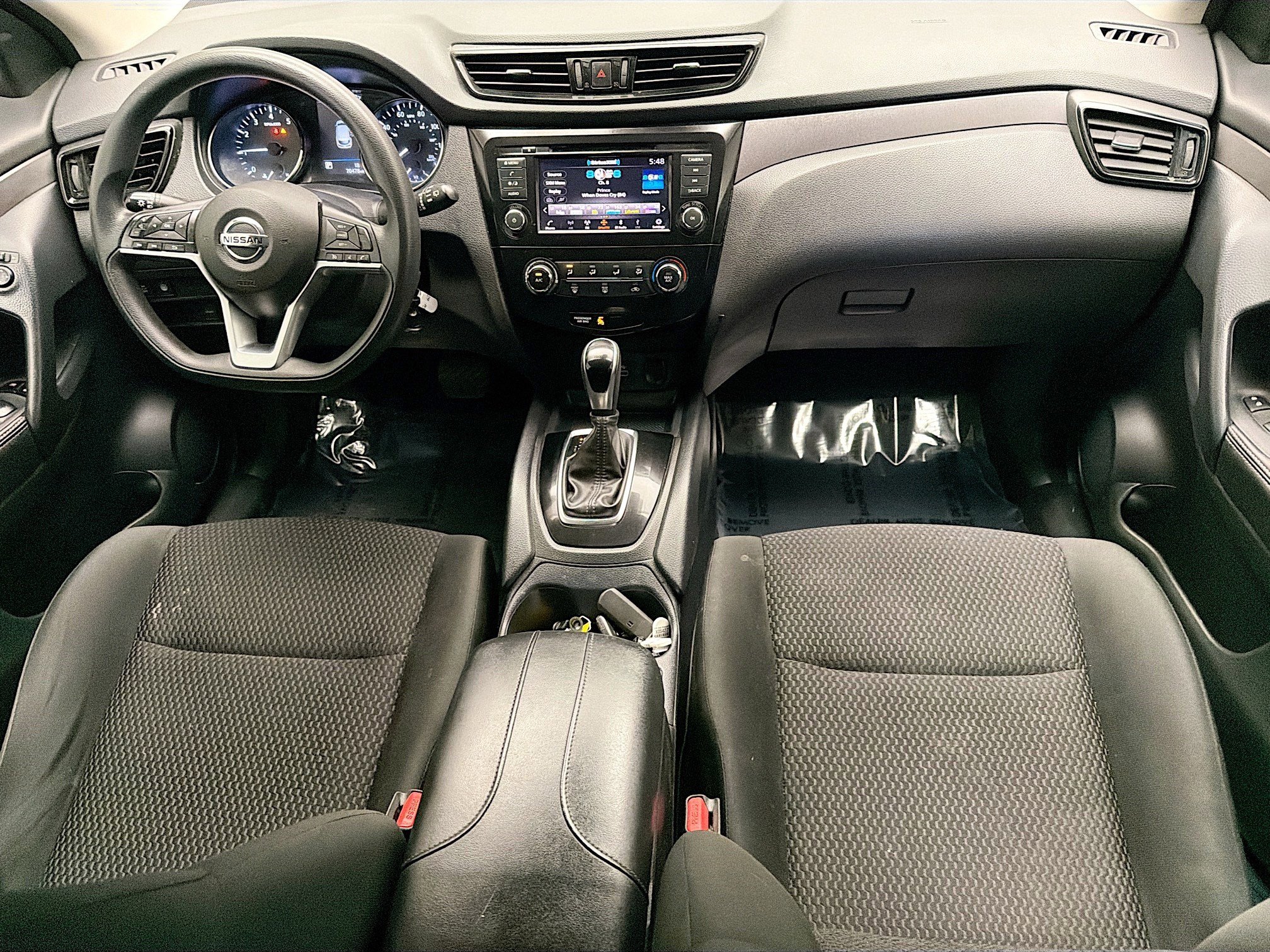 Used 2022 Nissan Rogue Sport S image 12