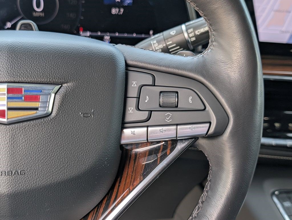 Used 2023 Cadillac Escalade ESV Premium Luxury AWD/4WD image 22