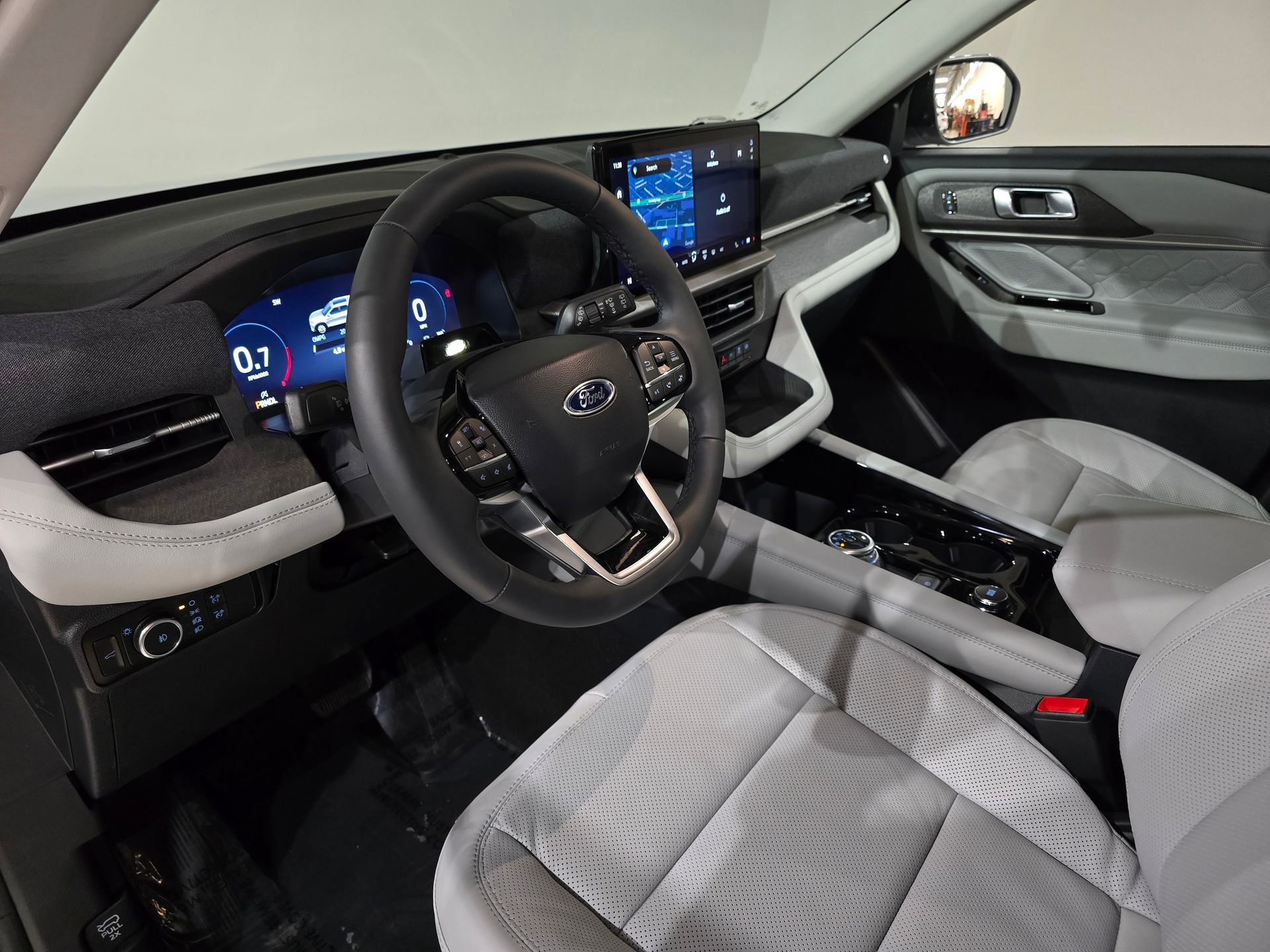 New 2026 Ford Explorer Platinum w/ LUX Leather Package image 21