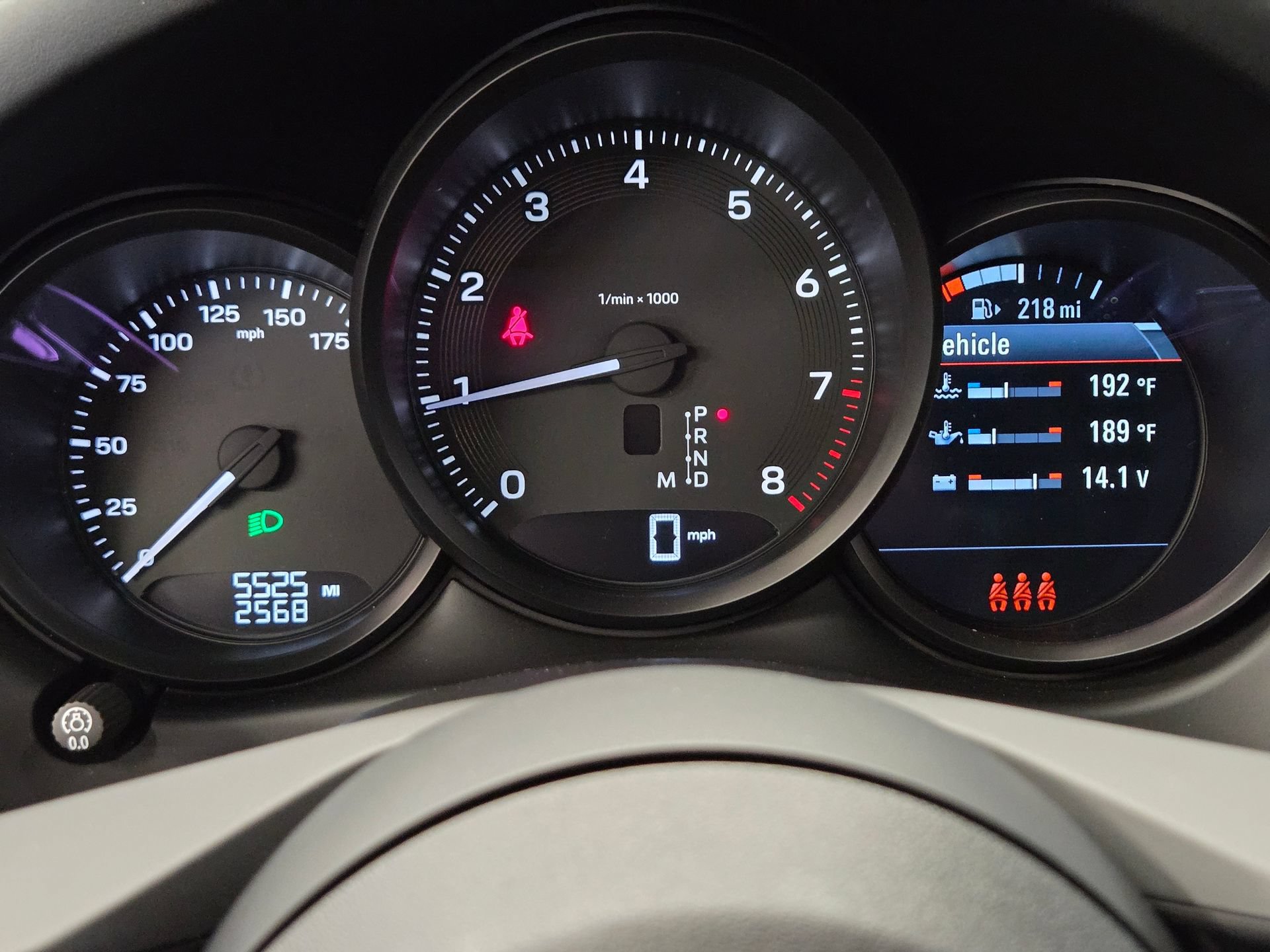 Certified 2025 Porsche Macan AWD/4WD image 20