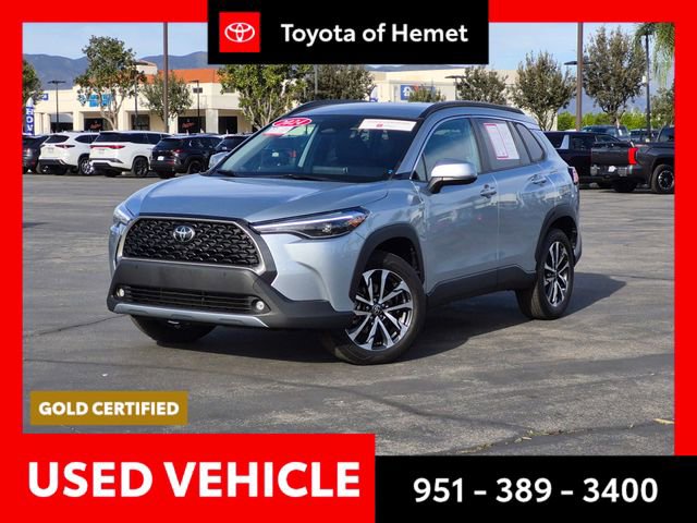 Used 2024 Toyota Corolla Cross XLE image 1