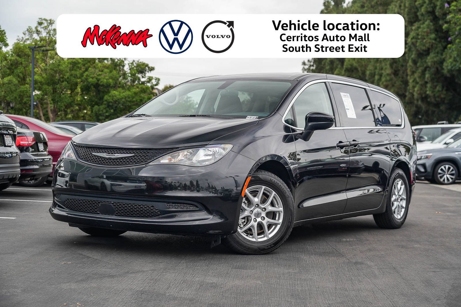 Used 2022 Chrysler Voyager LX FWD video 1