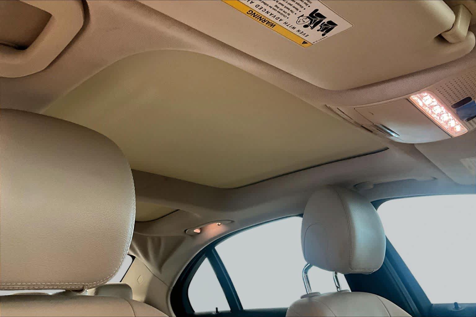 Used 2015 Mercedes-Benz C 300 4MATIC Sedan image 13