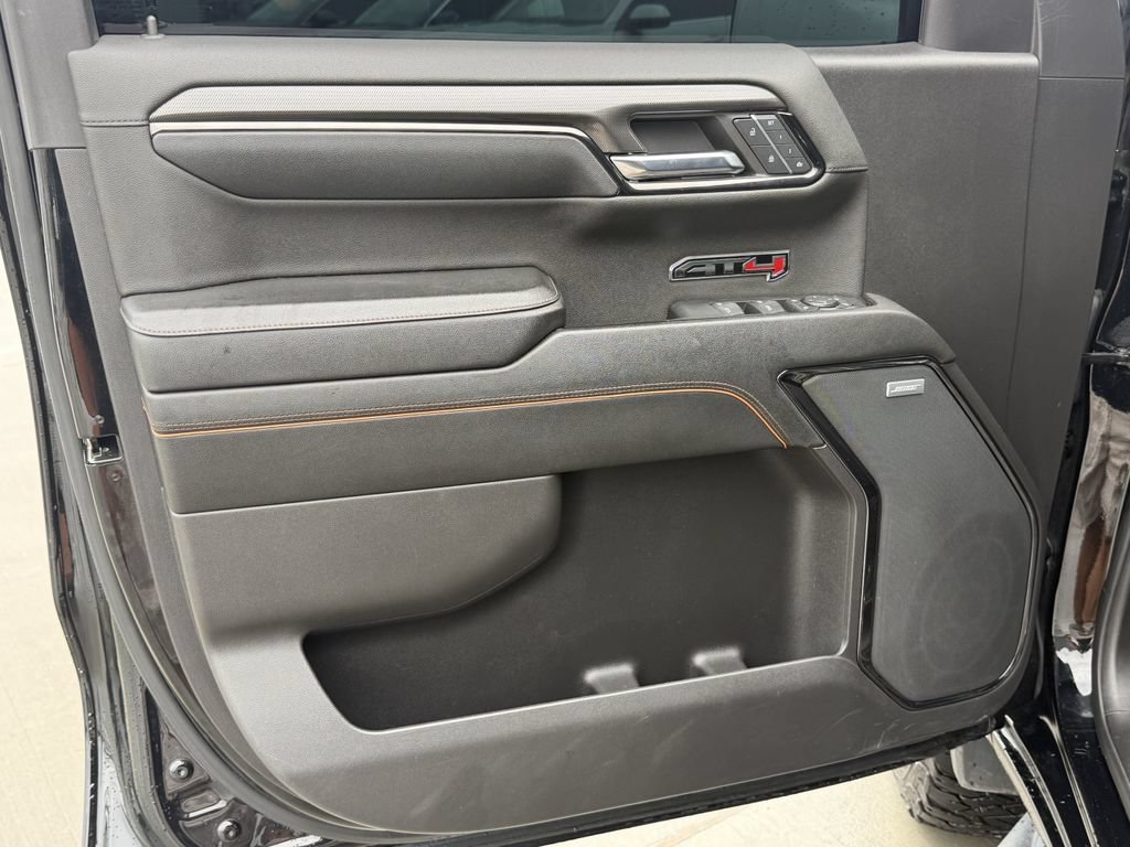 Used 2024 GMC Sierra 1500 AT4 w/ AT4 Premium Package AWD/4WD image 10