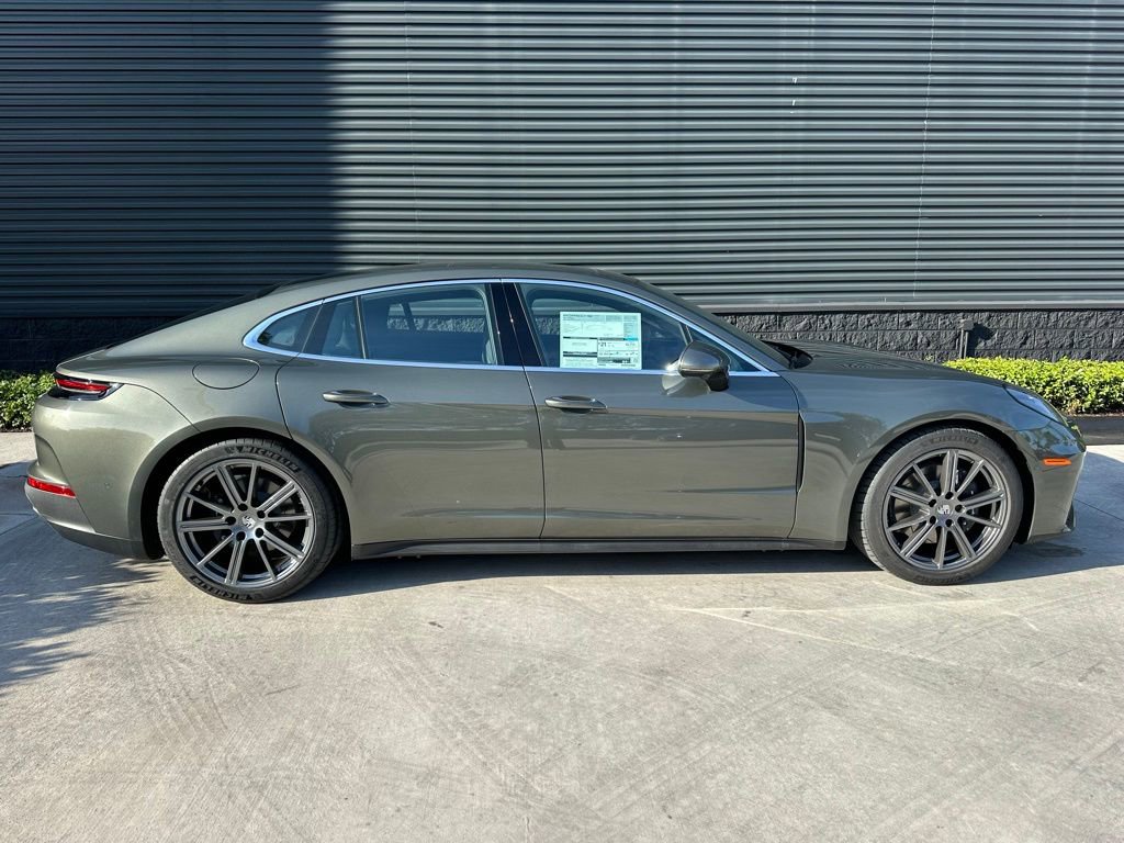 Used 2026 Porsche Panamera RWD image 10