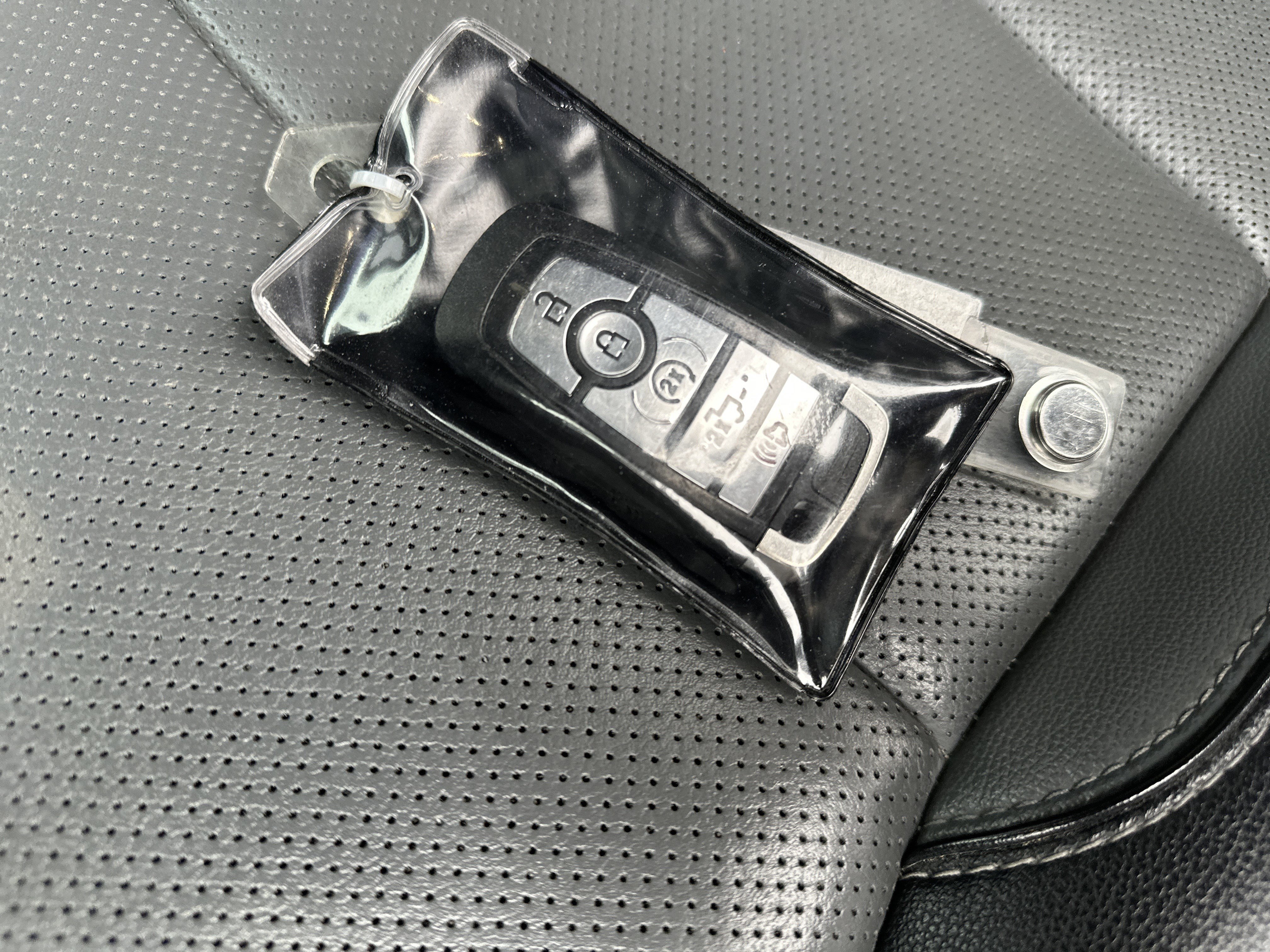 Used 2021 Ford F150 Lariat w/ Equipment Group 502A High image 27