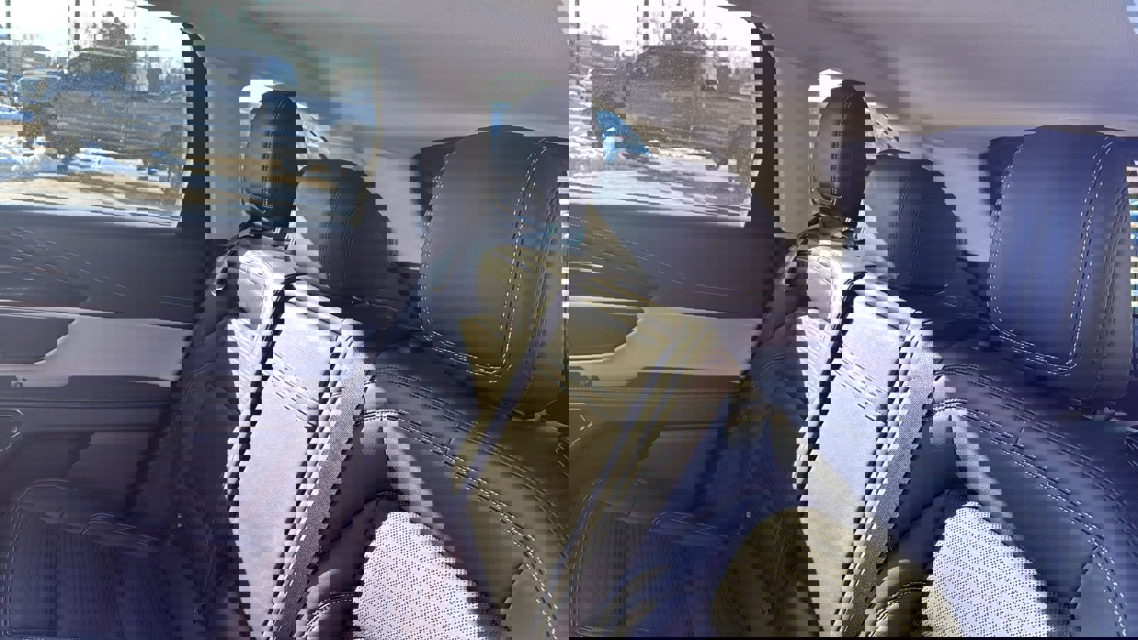 Used 2024 Lincoln Nautilus Reserve w/ Equipment Group 202A image 20