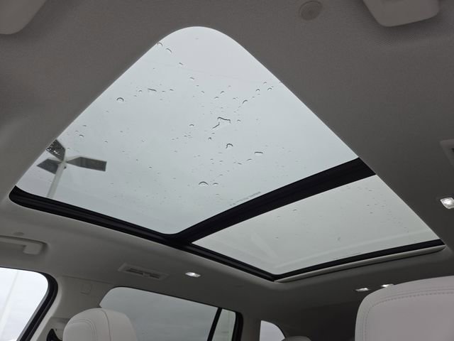 New 2026 Buick Enclave Avenir w/ Super Cruise Package image 3