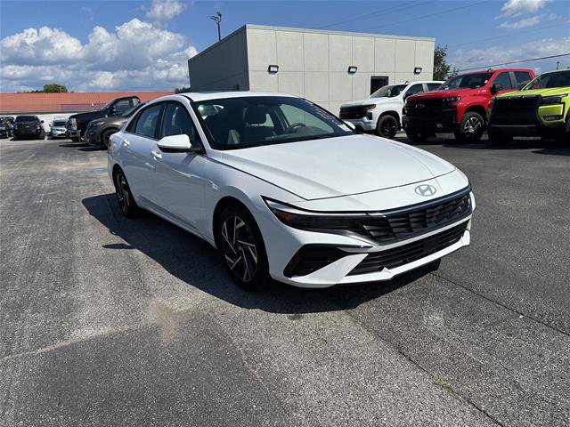 Used 2025 Hyundai Elantra SEL