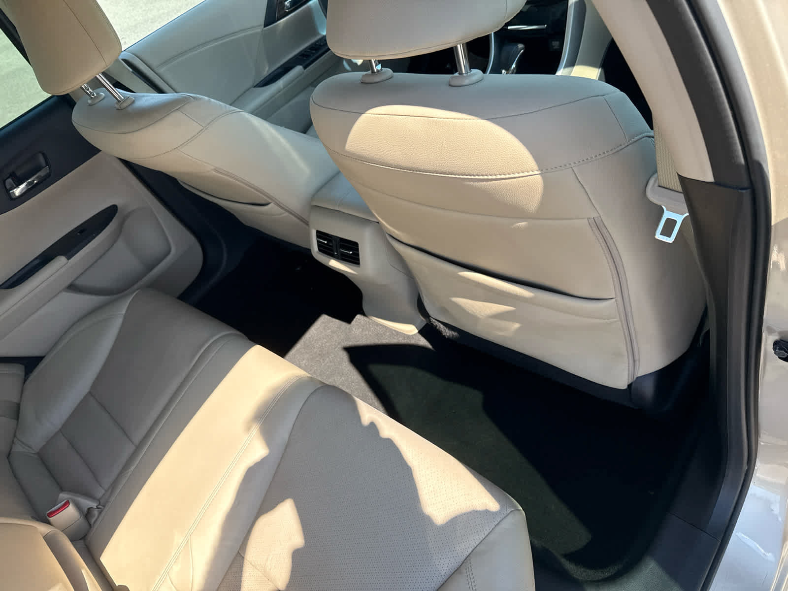 Used 2017 Honda Accord EX-L image 26