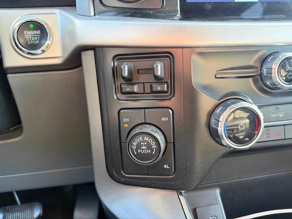 Used 2022 Ford F150 XLT w/ Equipment Group 302A High image 17