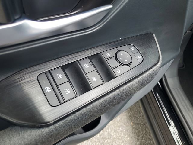 Certified 2026 Nissan Kicks SV FWD image 25