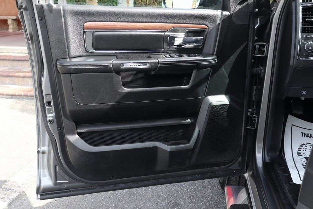 Used 2013 RAM 1500 Laramie w/ Convenience Group AWD/4WD image 14