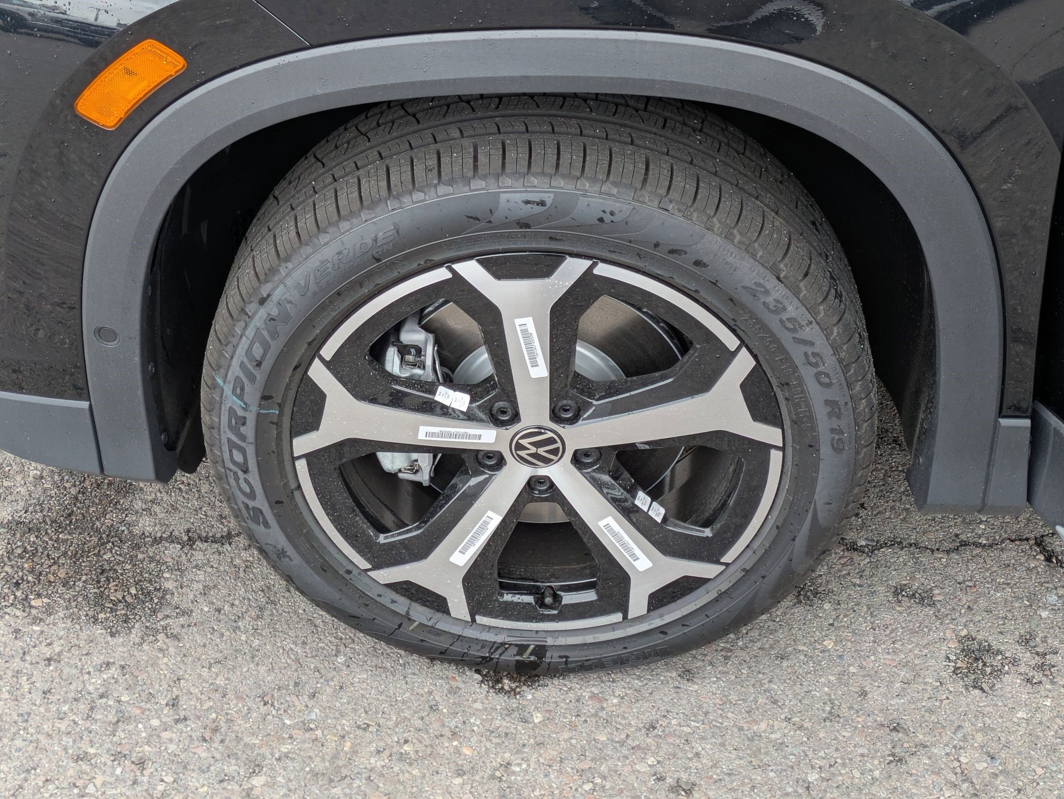New 2026 Volkswagen Tiguan SE AWD/4WD image 17