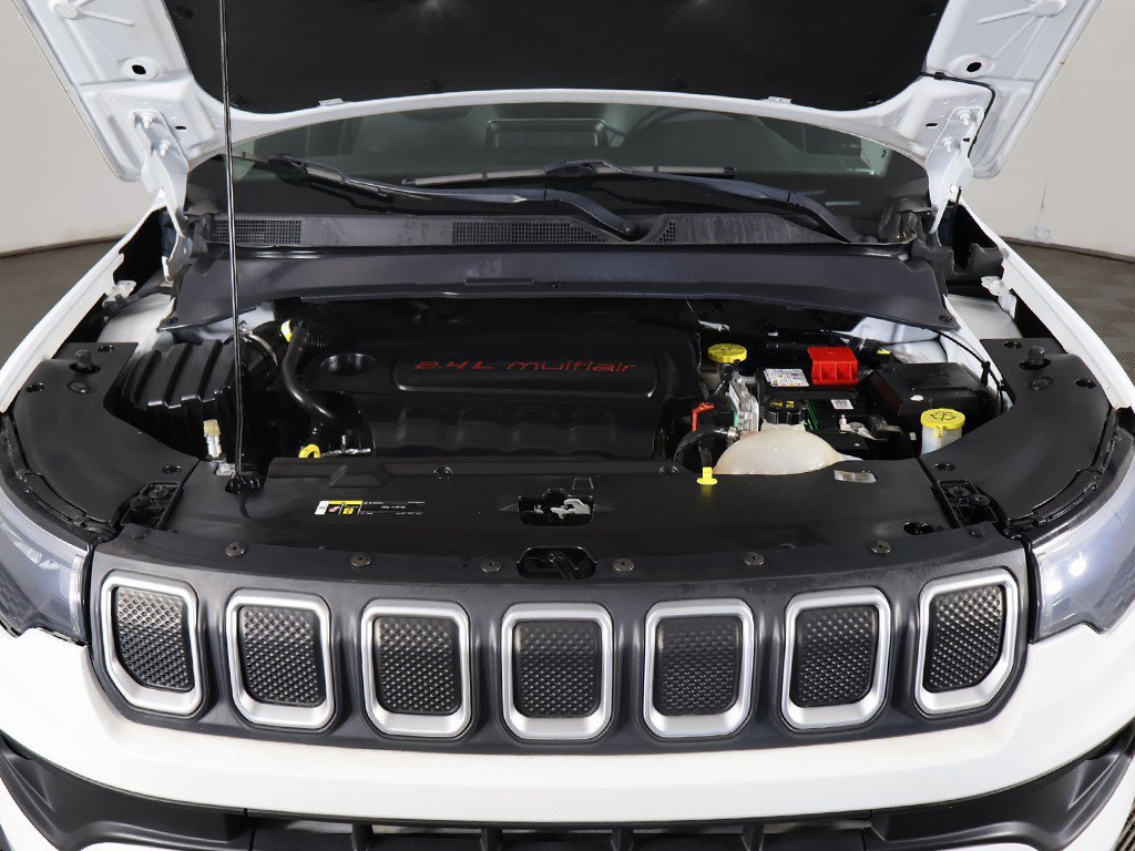 Used 2022 Jeep Compass Latitude AWD/4WD image 18