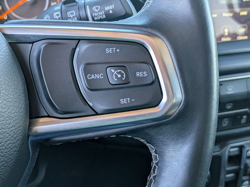 Used 2019 Jeep Wrangler Unlimited Sahara w/ Uconnect 4C Nav & Sound Group image 16