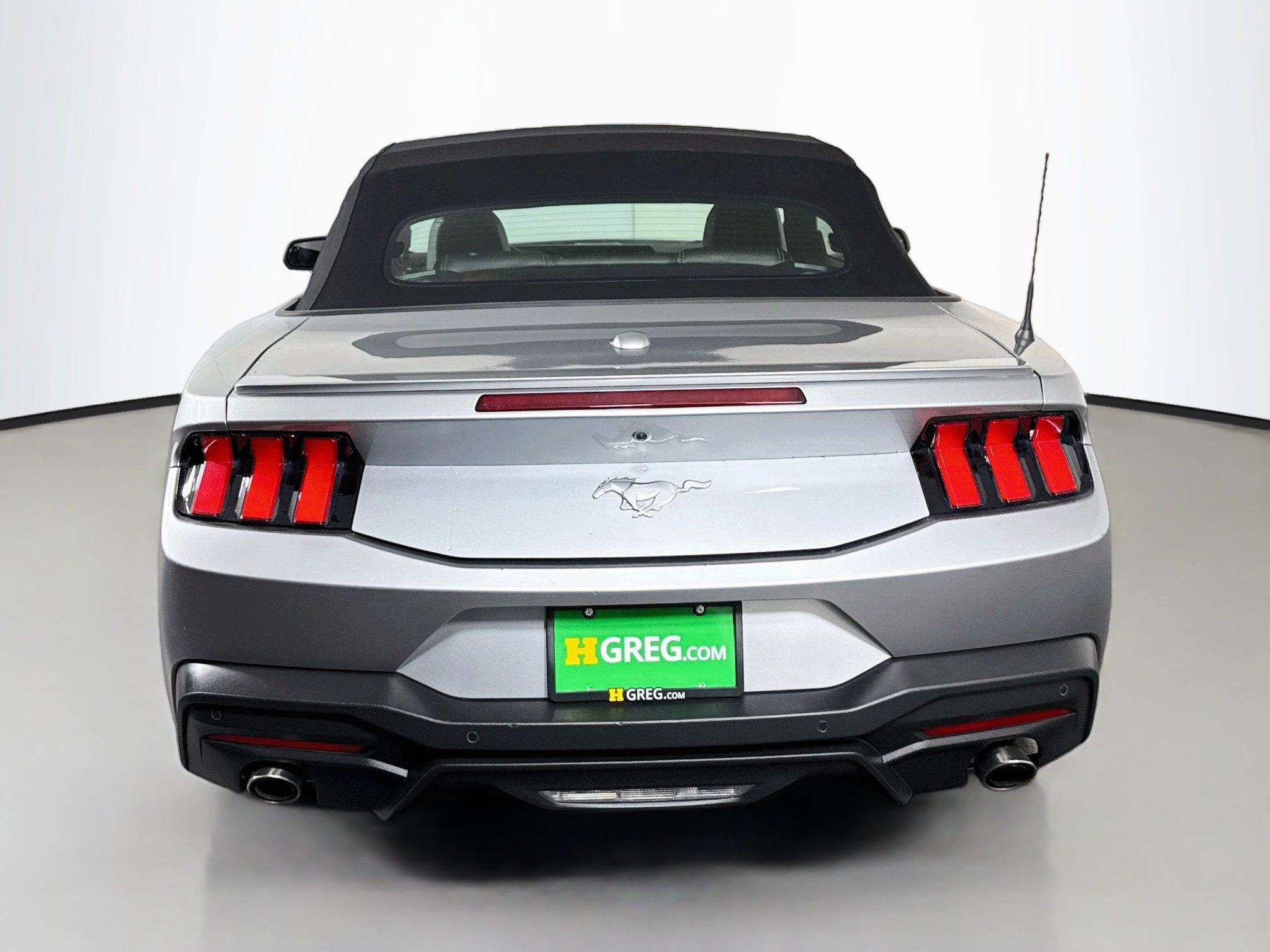 Used 2025 Ford Mustang Premium RWD image 8