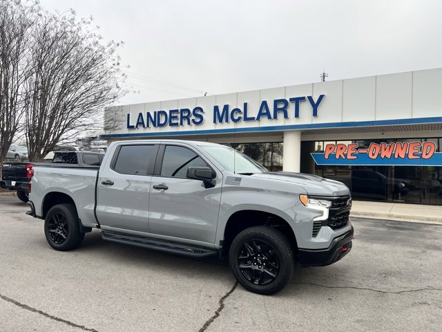 Used 2024 Chevrolet Silverado 1500 LT Trail Boss w/ Convenience Package II image 1