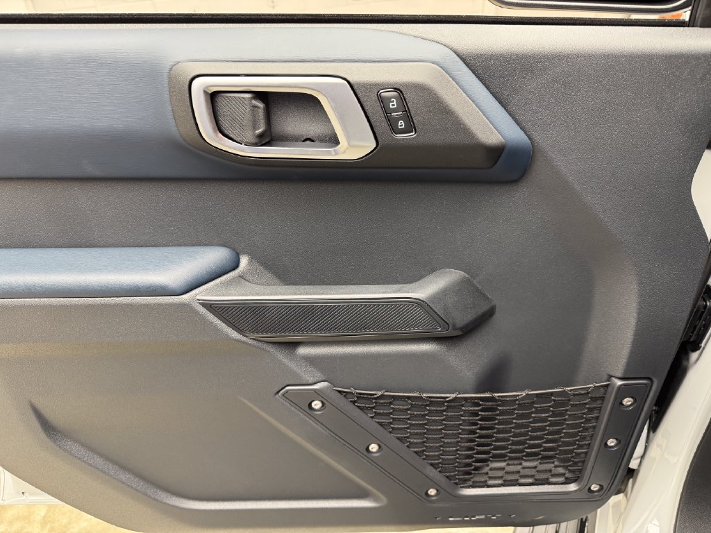 New 2026 Ford Bronco Heritage Edition AWD/4WD image 10