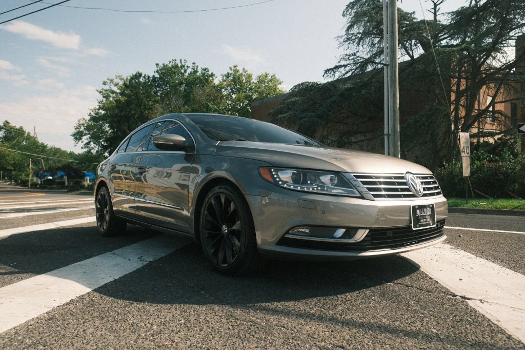 Used 2013 Volkswagen CC Executive AWD/4WD image 3
