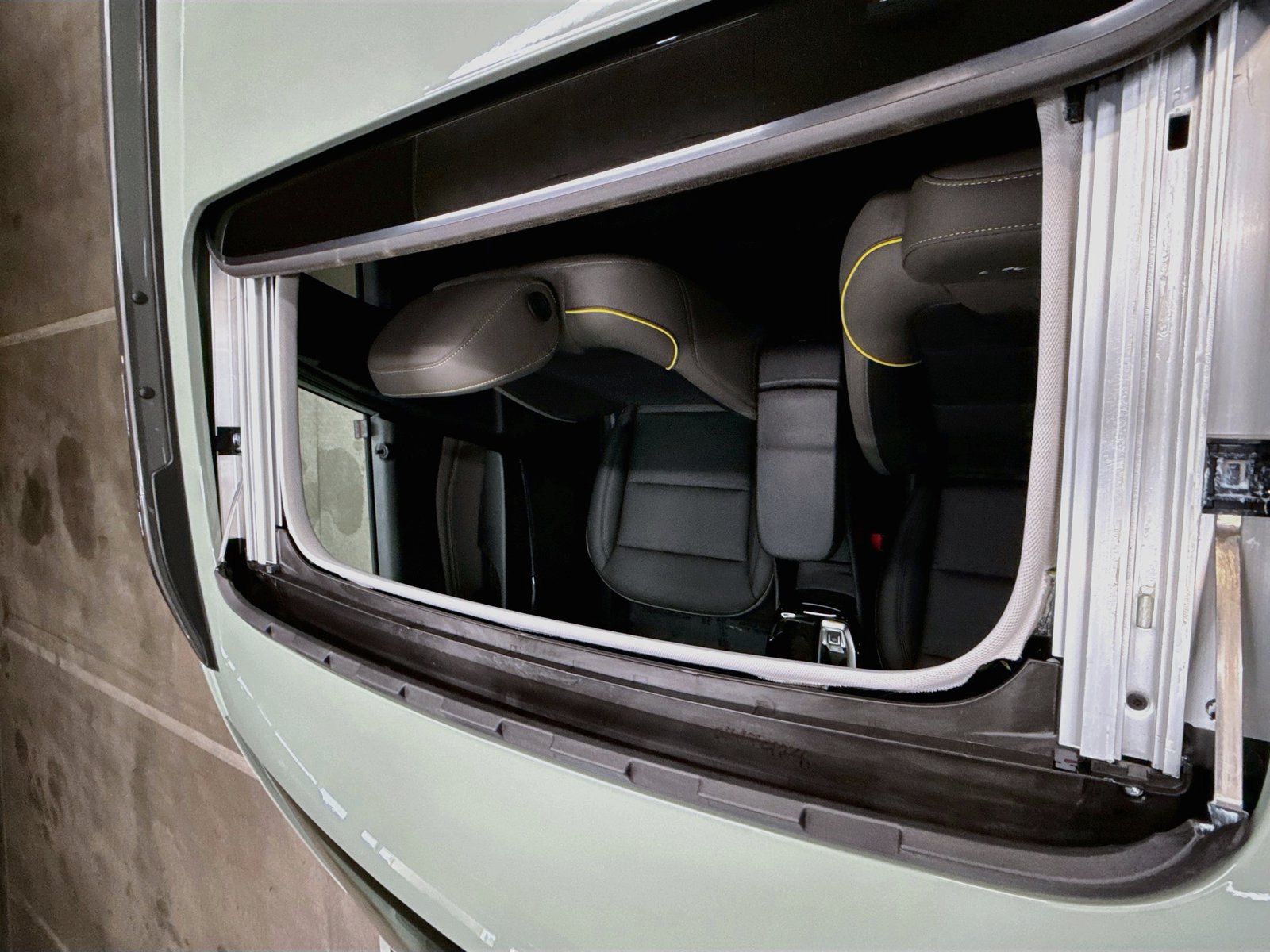 New 2026 Chevrolet Trax ACTIV w/ Sunroof Package FWD image 25