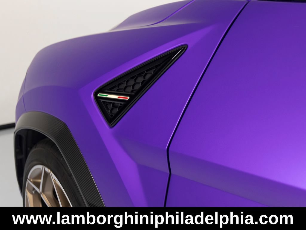 Used 2024 Lamborghini Urus Performante AWD/4WD image 60