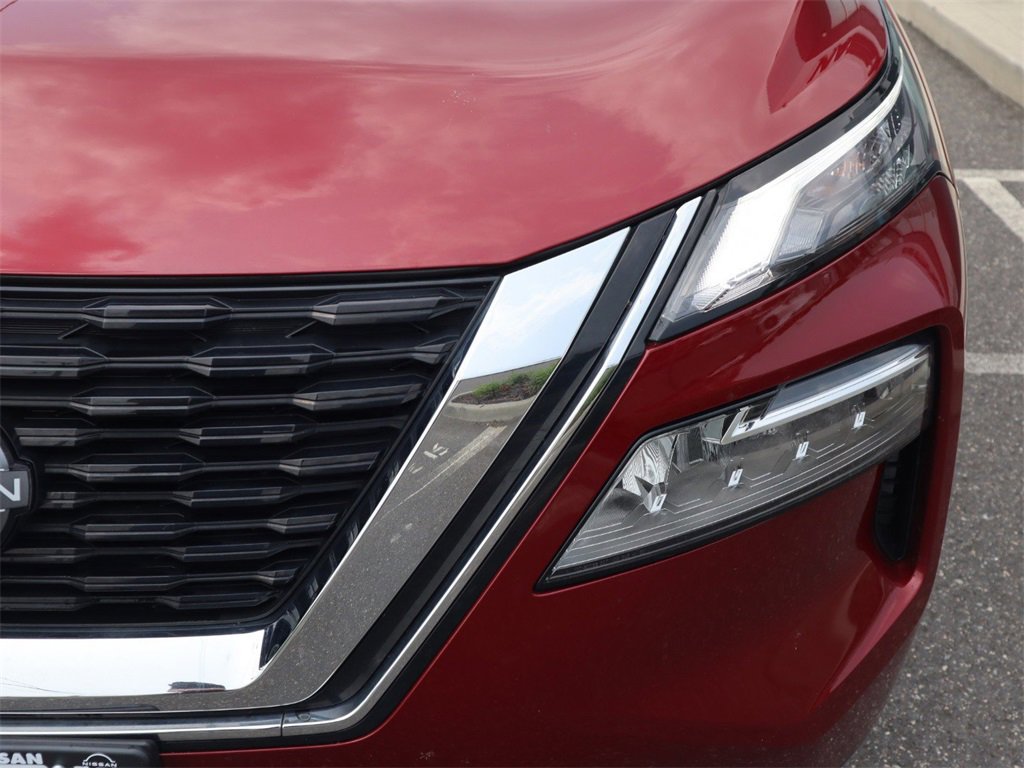 Certified 2023 Nissan Rogue SV image 13