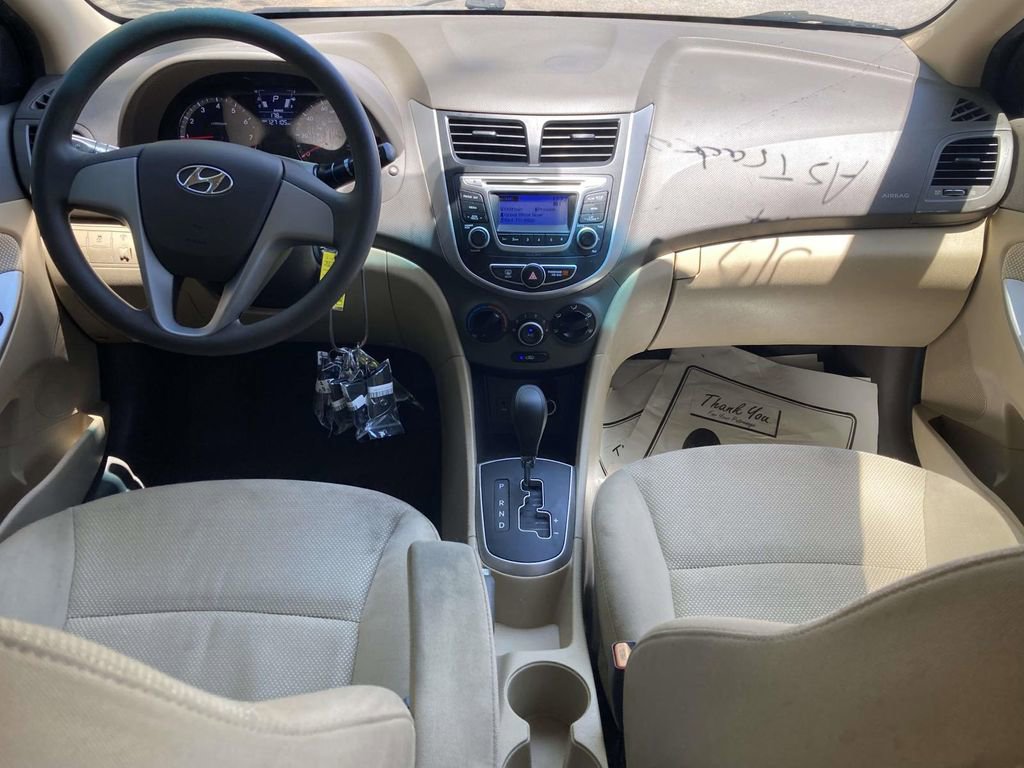 Used 2014 Hyundai Accent GLS FWD image 10