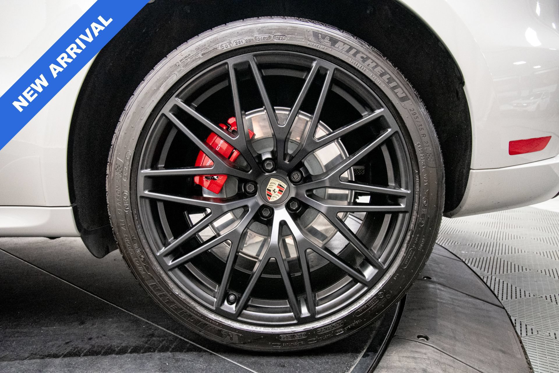 Used 2023 Porsche Macan GTS w/ Premium Package Plus AWD/4WD image 22