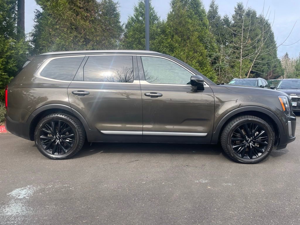 Used 2022 Kia Telluride SX image 3