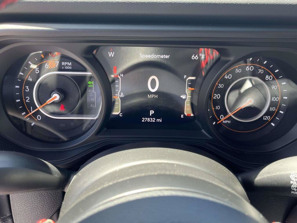 Used 2024 Jeep Wrangler Unlimited Rubicon 392 AWD/4WD image 3