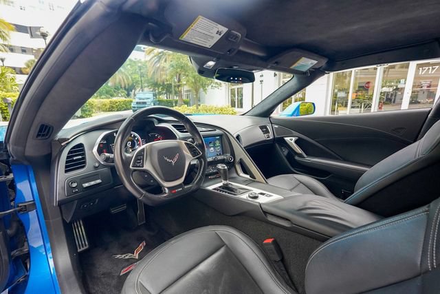 Used 2016 Chevrolet Corvette Z06 w/ 3LZ Preferred Equipment Group RWD image 3