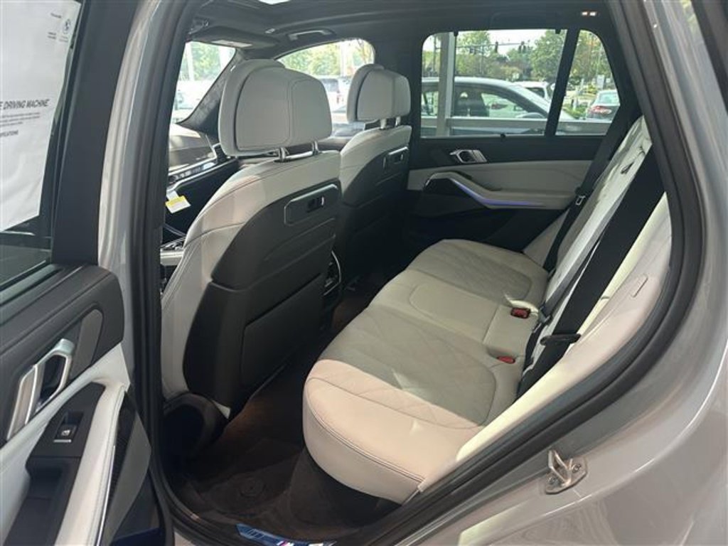 New 2026 BMW X5 M60i image 12