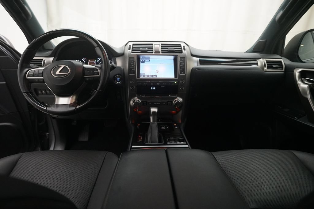 Used 2020 Lexus GX 460 Premium w/ Premium Package AWD/4WD image 5