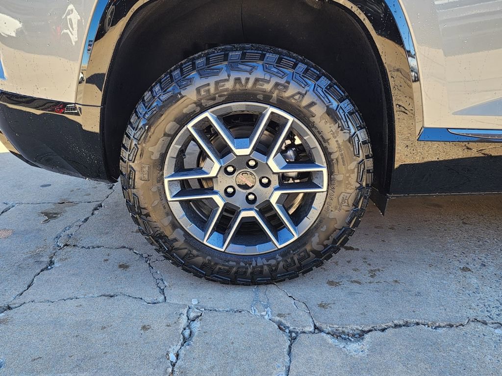 New 2026 GMC Terrain AT4 w/ Convenience Package III image 53