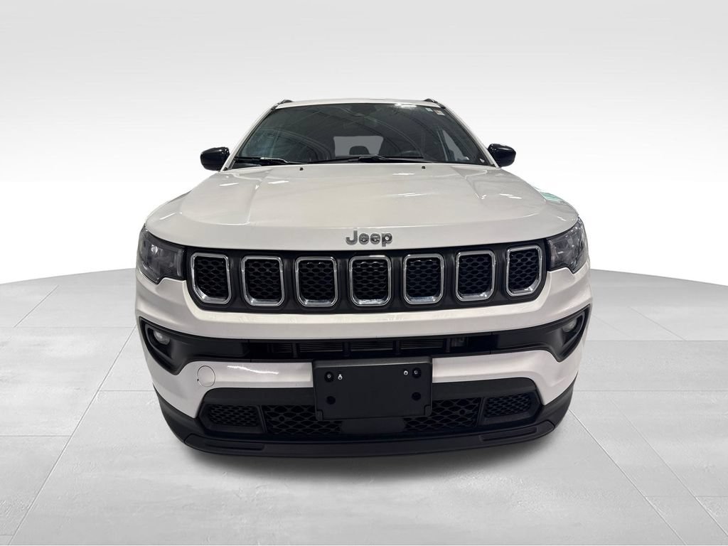 Used 2024 Jeep Compass Latitude AWD/4WD image 49