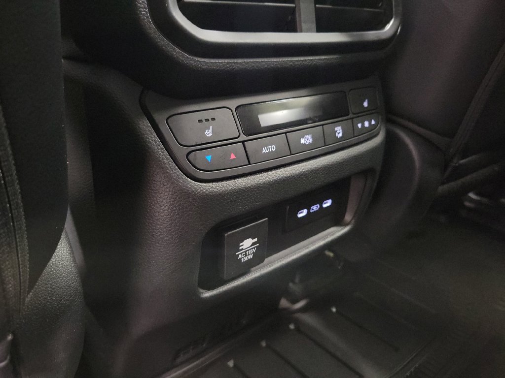Used 2024 Honda Pilot Elite image 32