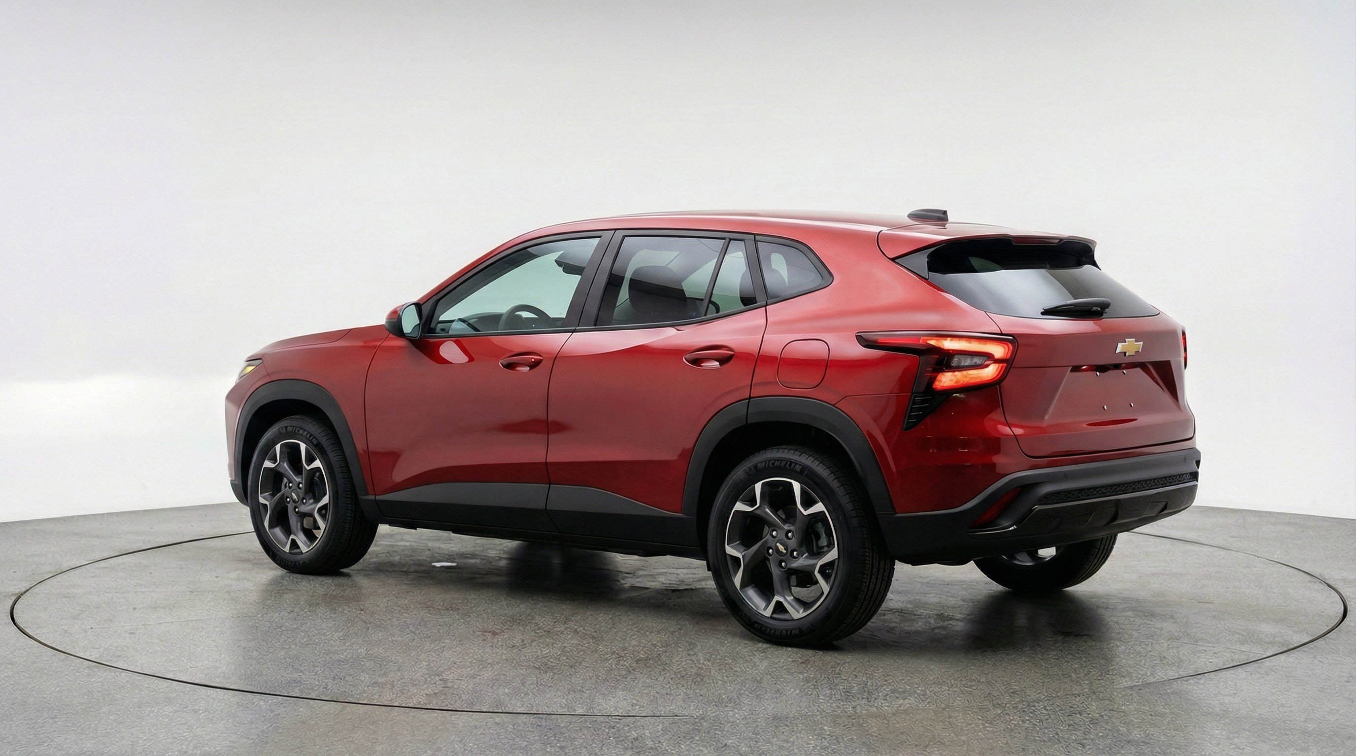 Used 2025 Chevrolet Trax LT image 6