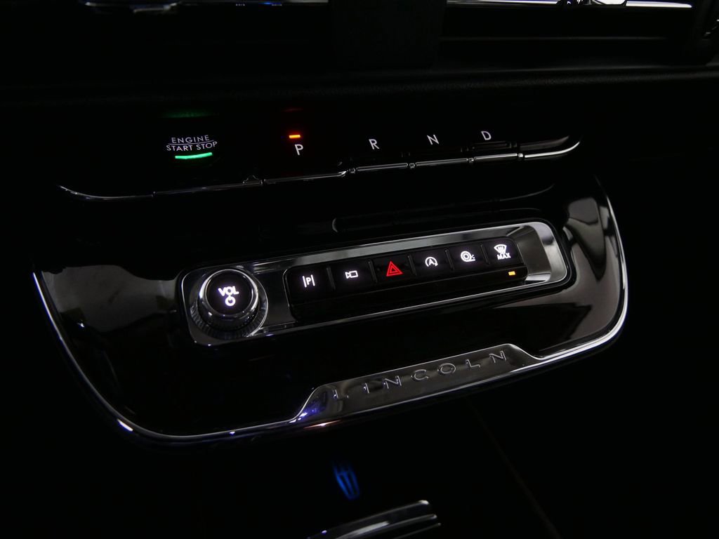 Used 2023 Lincoln Corsair Reserve w/ Towing Package image 22