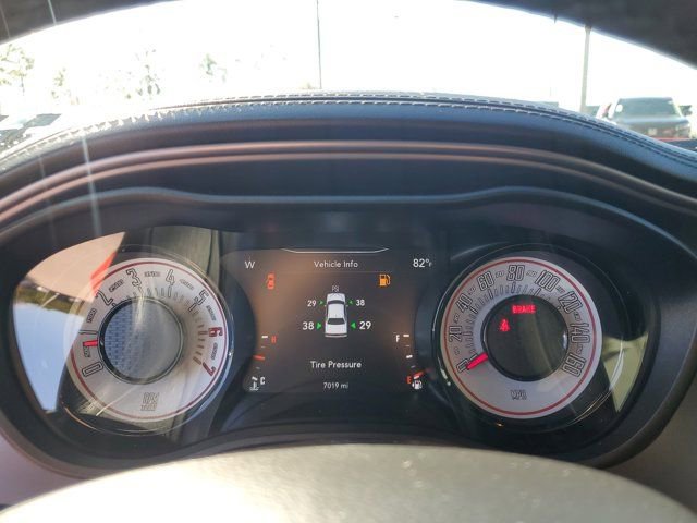 Used 2023 Dodge Challenger R/T w/ Plus Package image 27