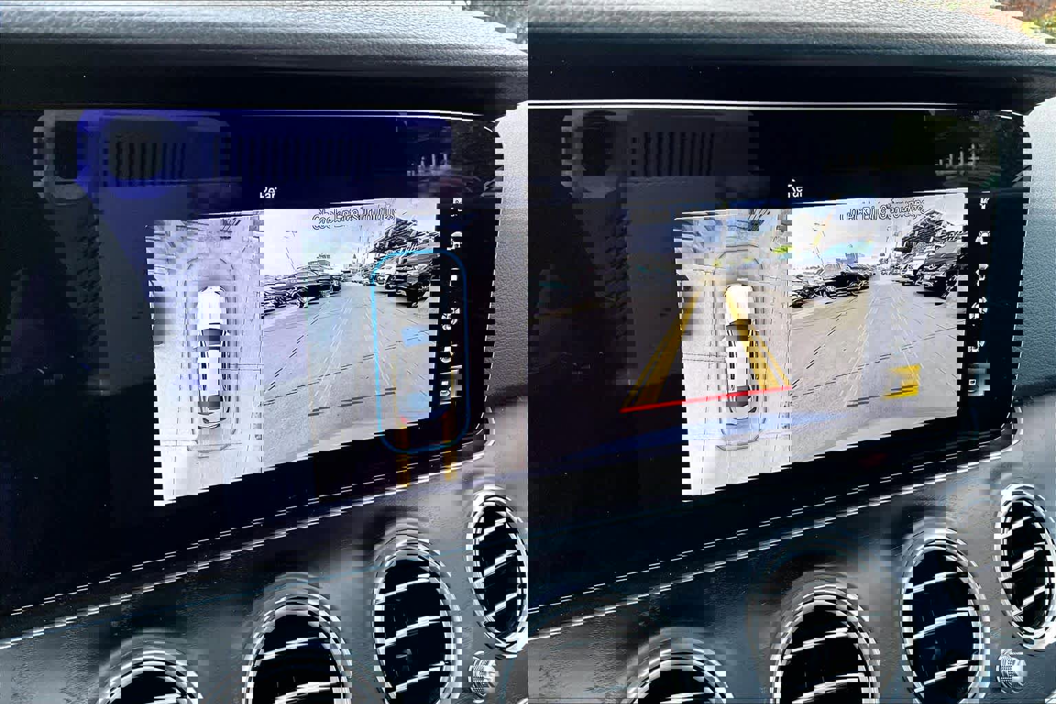 Used 2022 Mercedes-Benz E 350 Sedan image 26