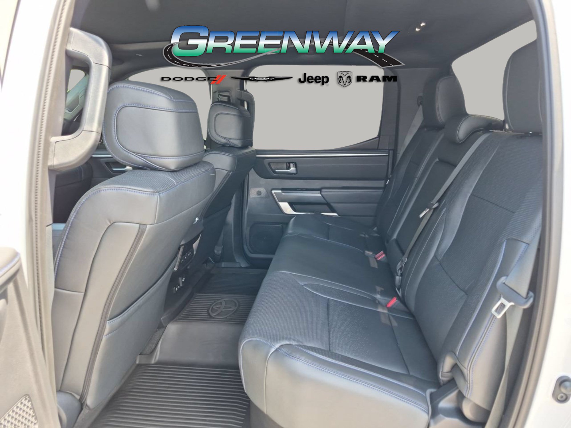 Used 2025 Toyota Tundra Platinum AWD/4WD image 12