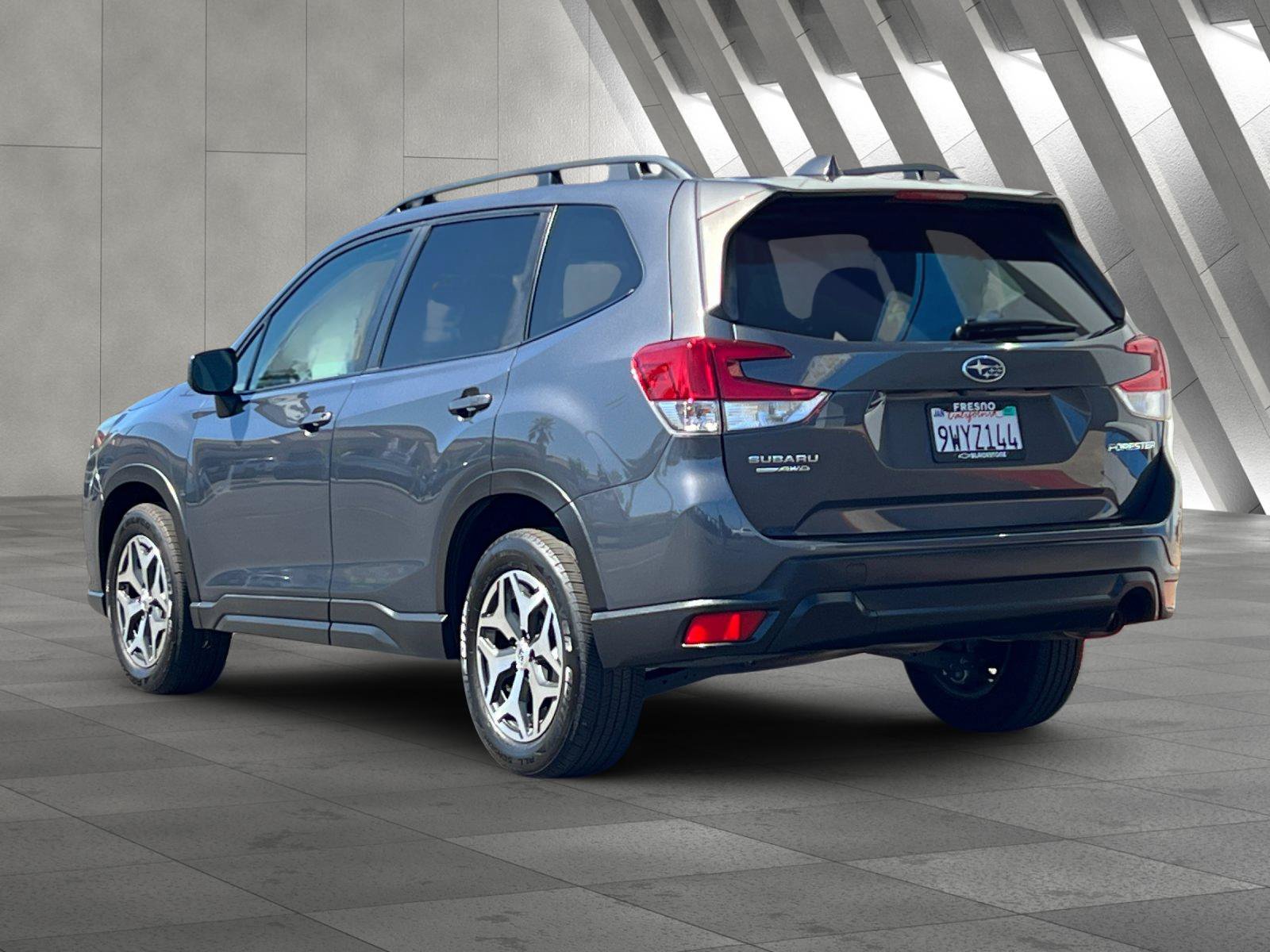 Used 2022 Subaru Forester Premium AWD/4WD image 6