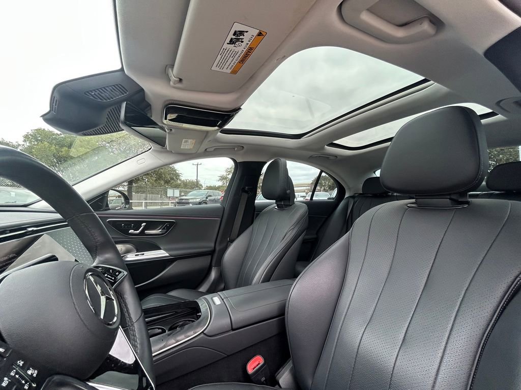 Used 2024 Mercedes-Benz E 350 4MATIC Sedan image 12